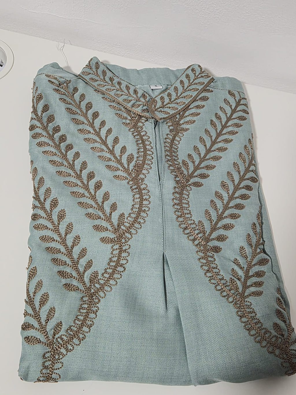 Elegant long sleeve modest dress embroidery close